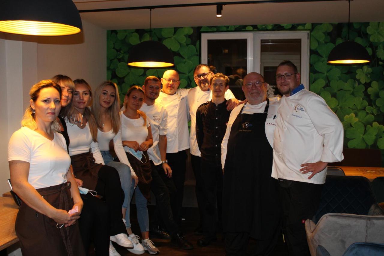 Rhoenblick Landhotel - Restaurant - Countrypub Petersberg  Esterno foto