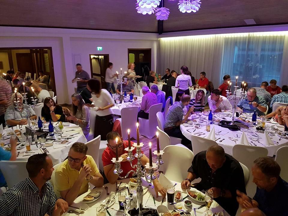 Rhoenblick Landhotel - Restaurant - Countrypub Petersberg  Esterno foto